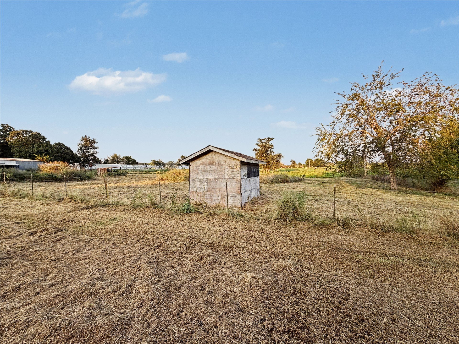 18098 N Vaughn Road Hulbert OK 74441