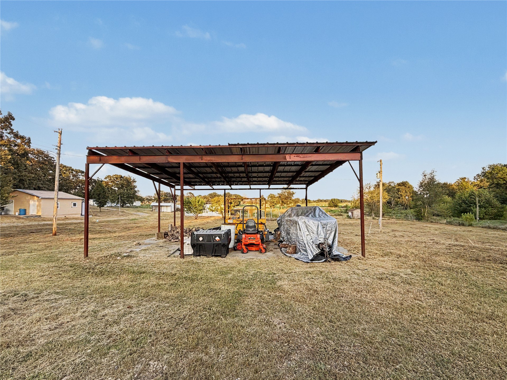 18098 N Vaughn Road Hulbert OK 74441