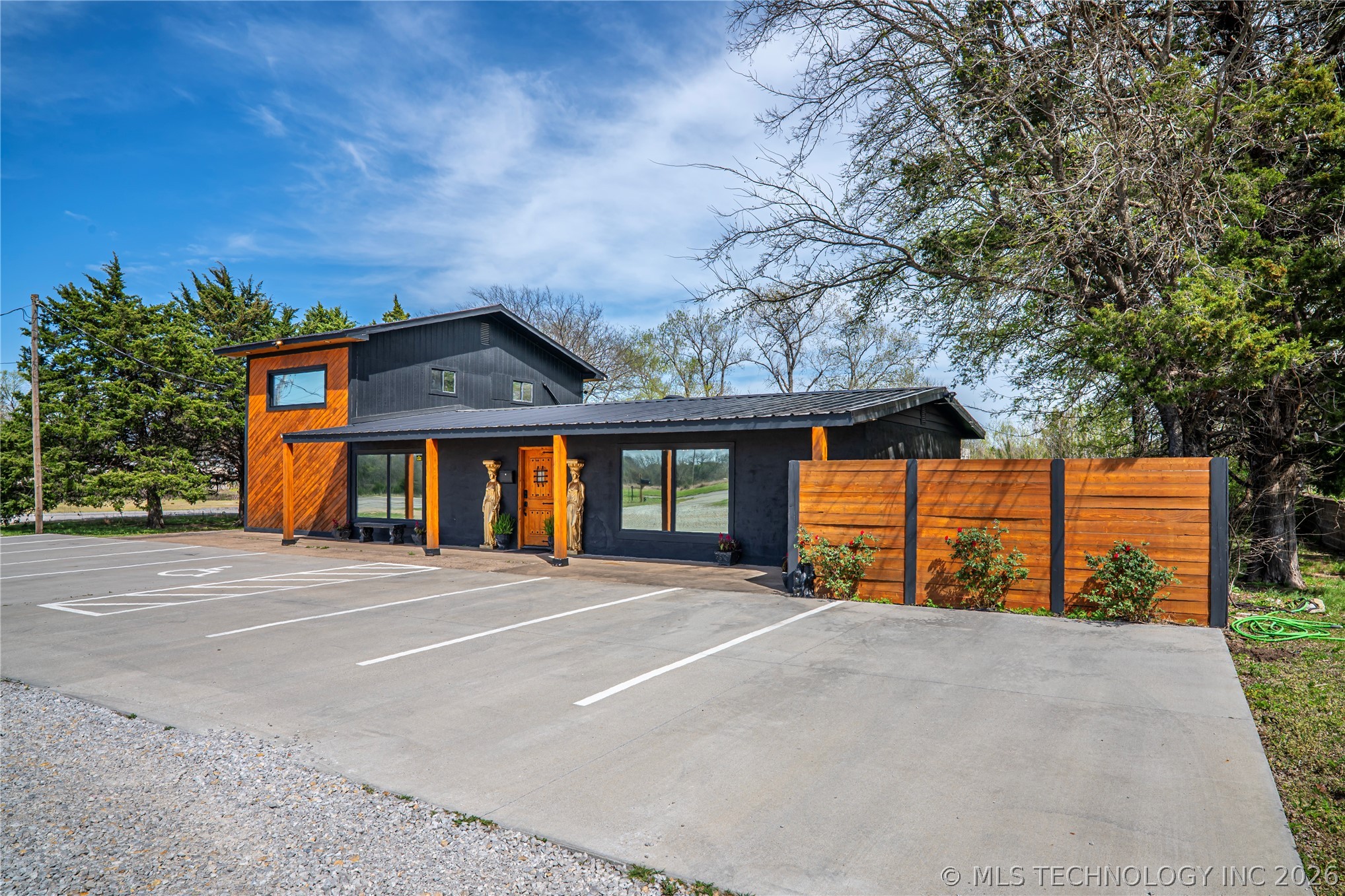 1402 S Commerce Street Ardmore OK 73401