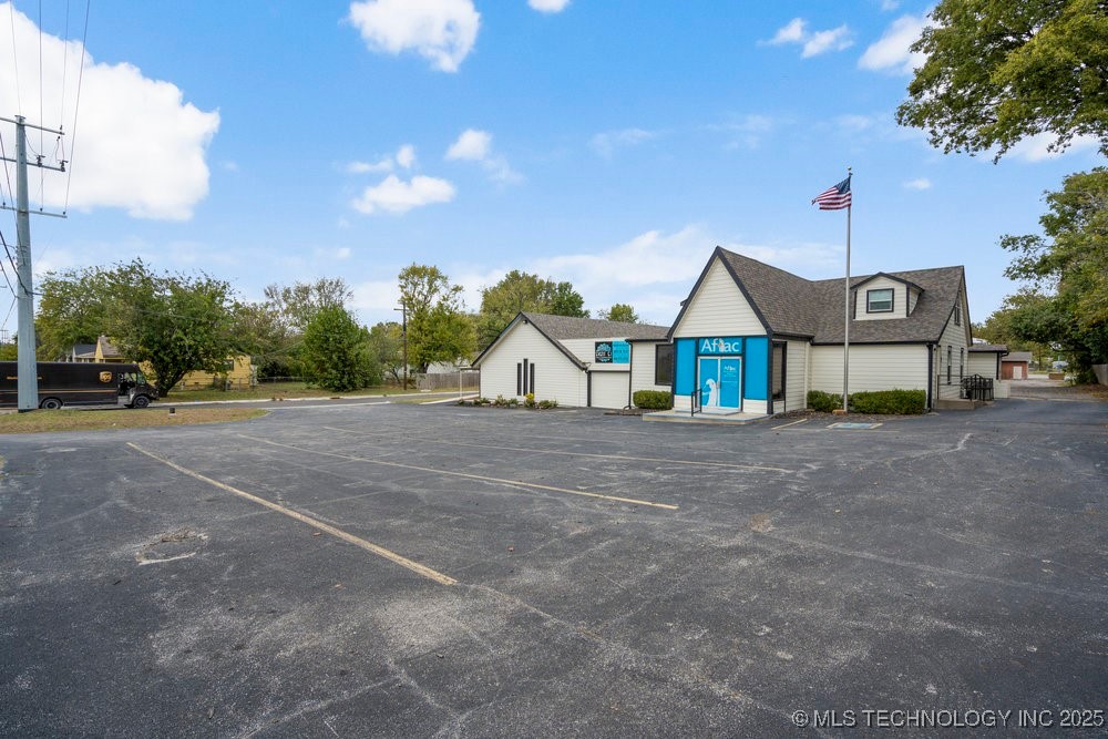 1823 W 51st Street Tulsa OK 74107