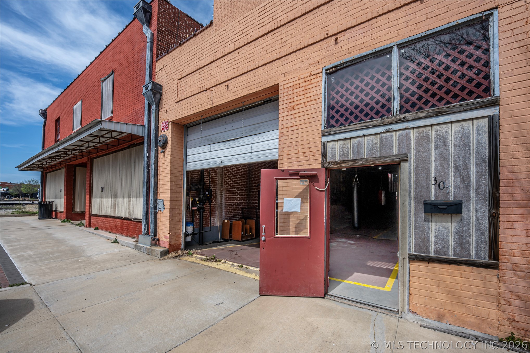 307 E Main Ardmore OK 73401