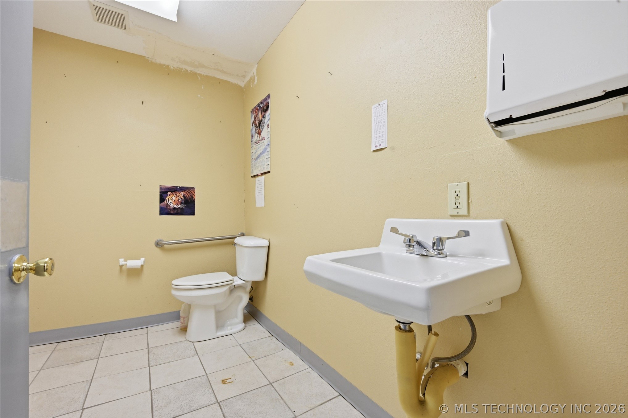 307 E Main Ardmore OK 73401