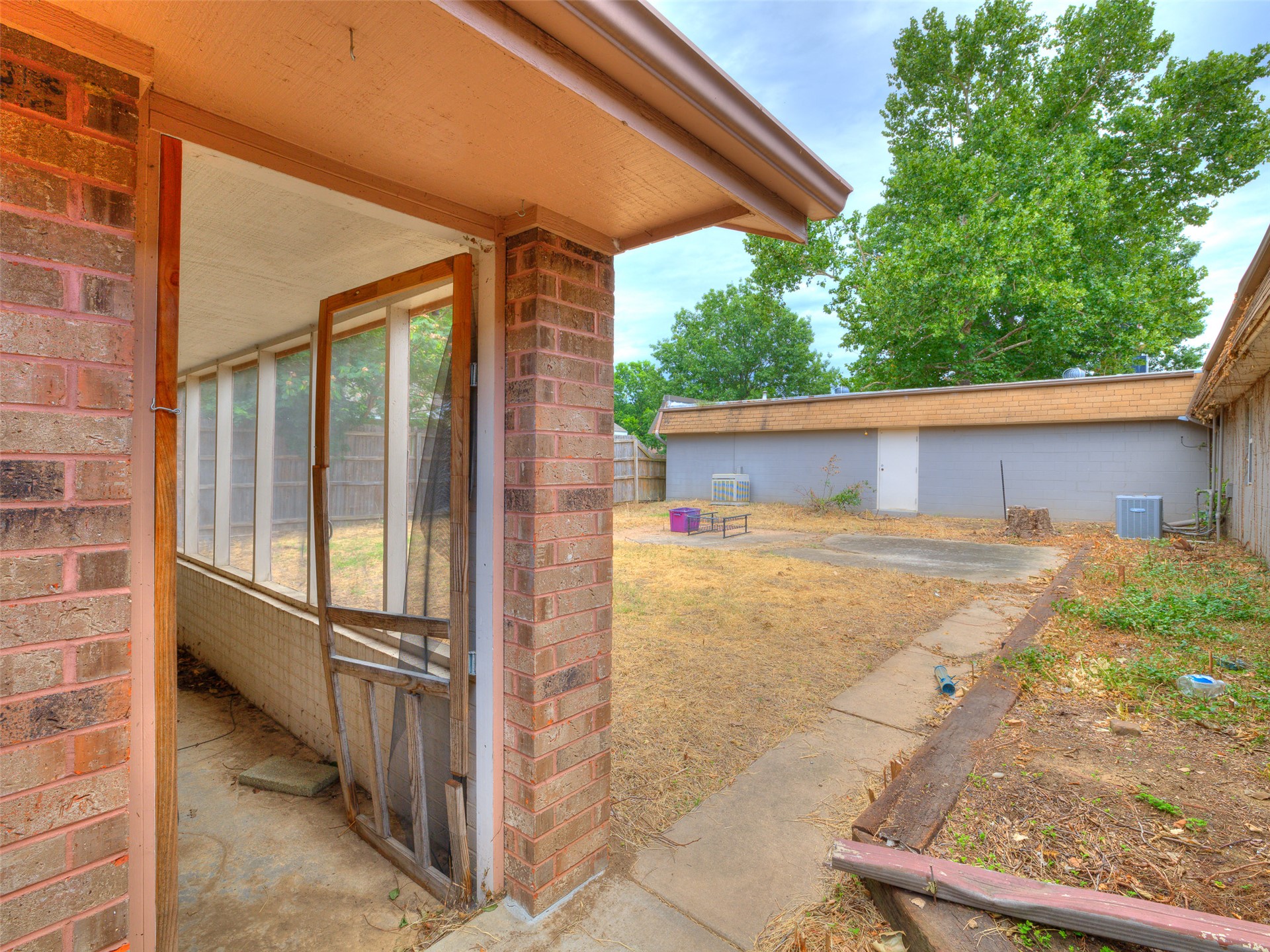 115 S Choctaw Bartlesville OK 74003