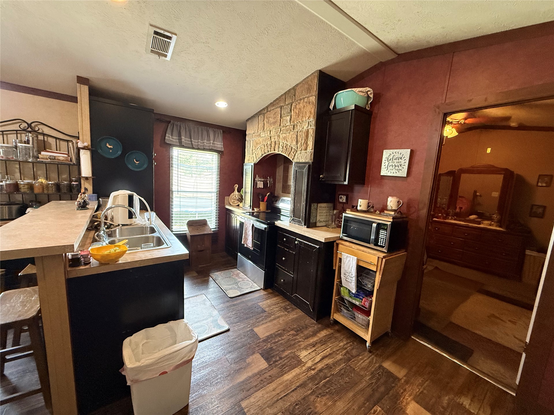 471683 610 Road Watts OK 74964