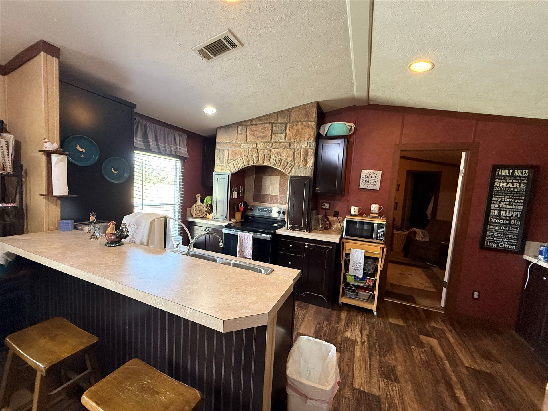 471683 610 Road Watts OK 74964