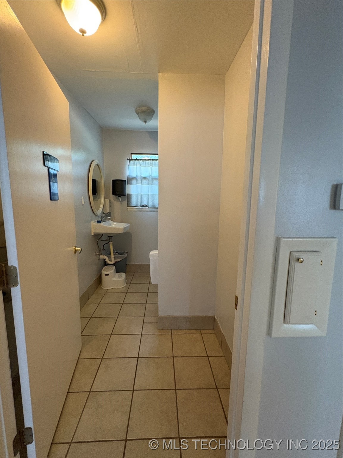 1239 W Main Street Jenks OK 74037