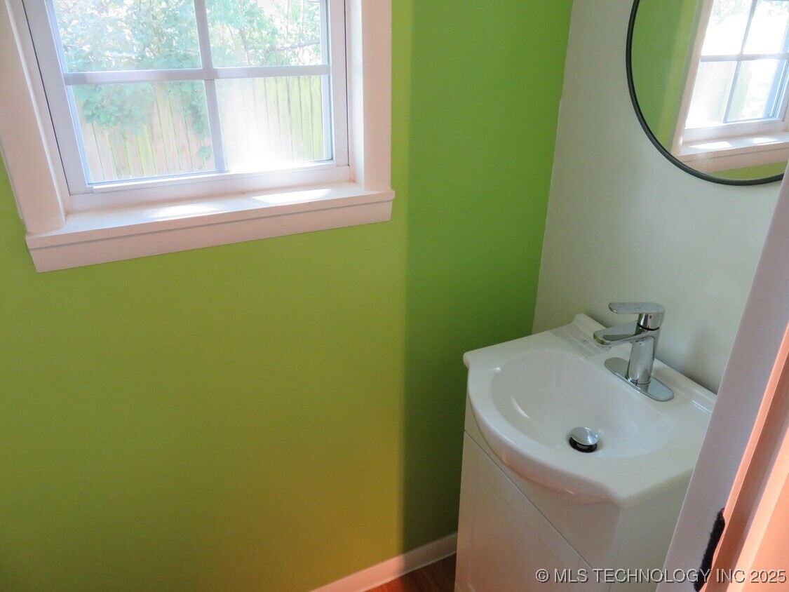 1239 W Main Street Jenks OK 74037