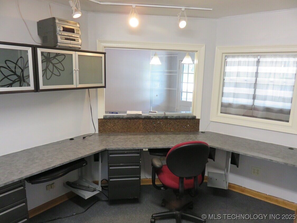 1239 W Main Street Jenks OK 74037