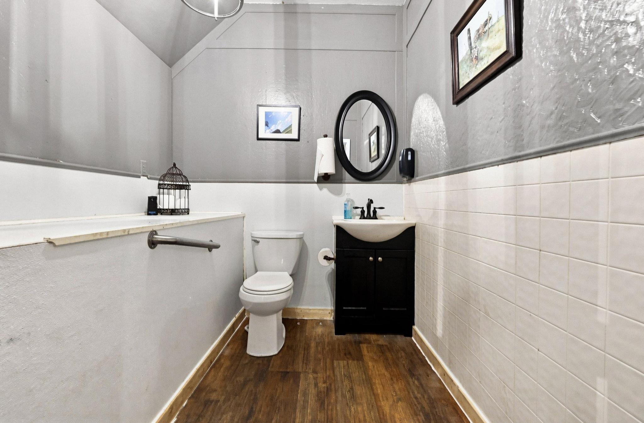 117 S Franklin Colbert OK 74733