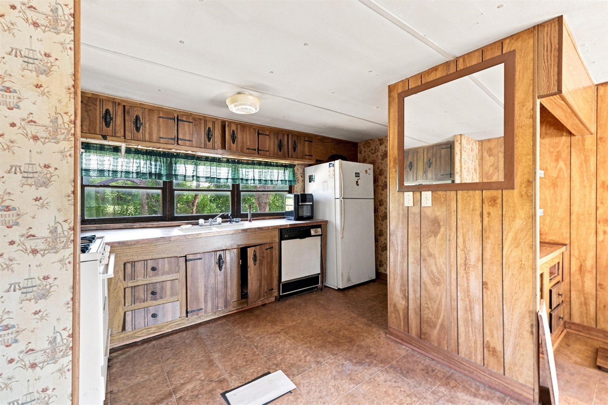 117 S Franklin Colbert OK 74733