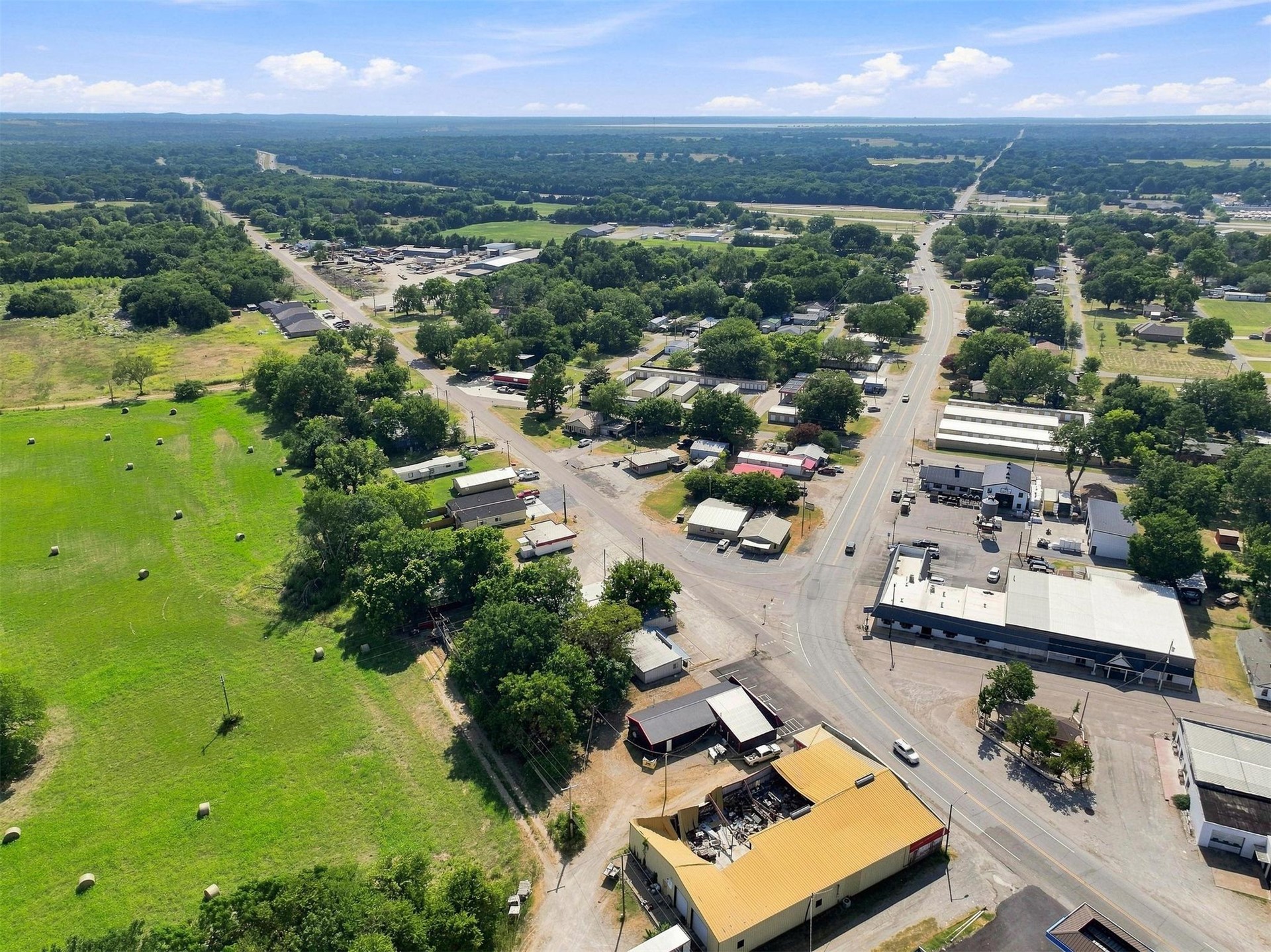 117 S Franklin Colbert OK 74733
