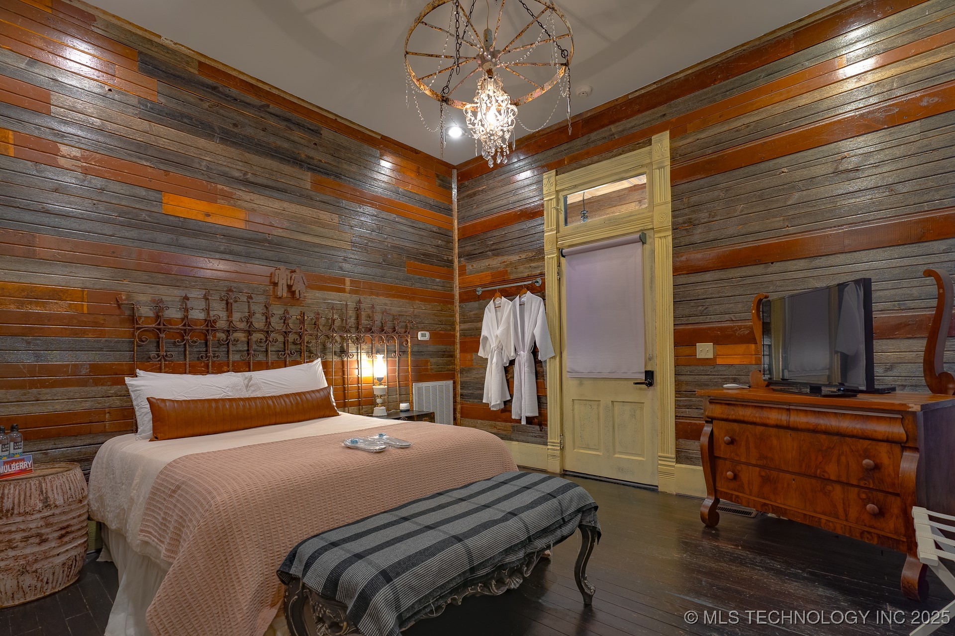 221 W Main Tishomingo OK 73460
