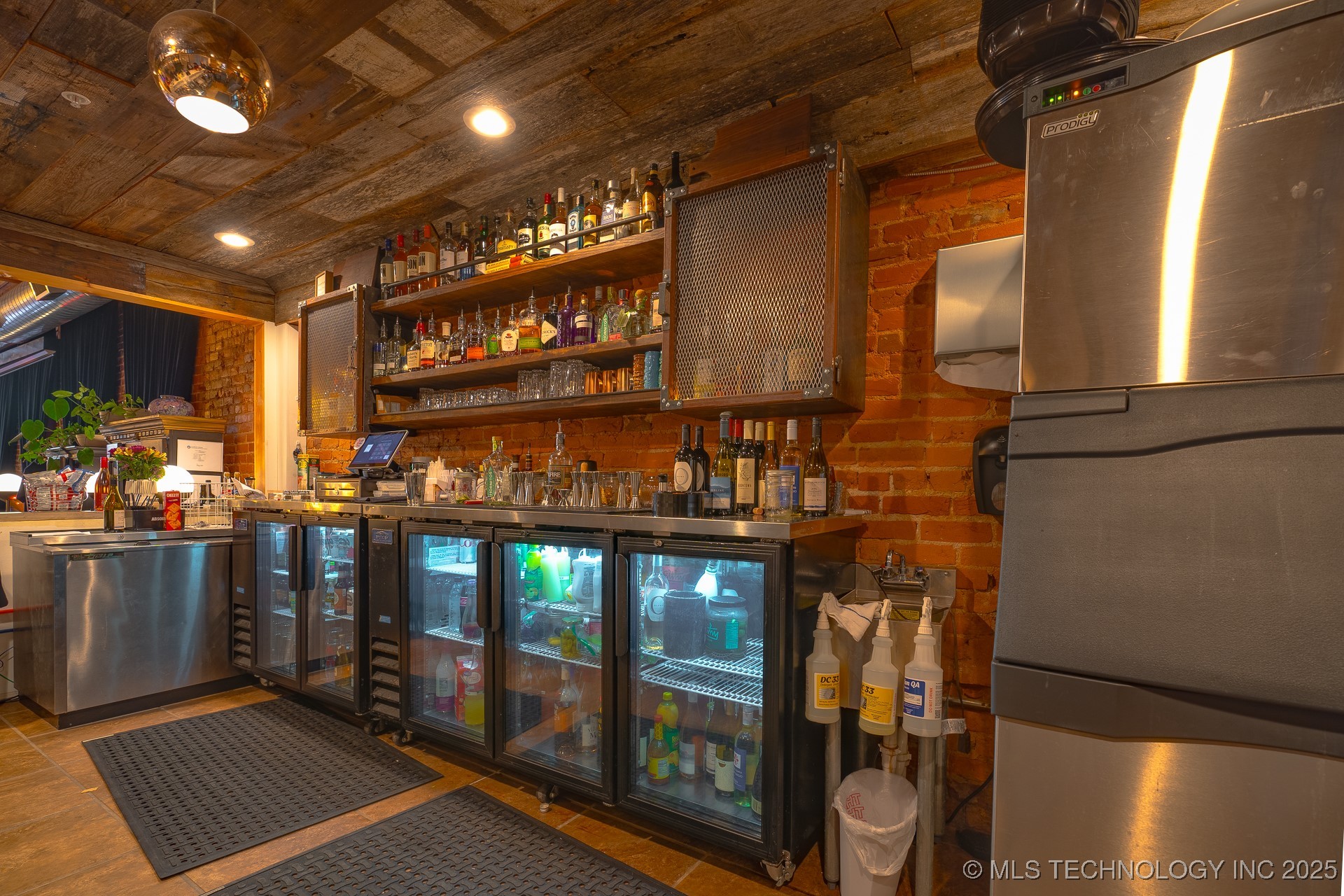221 W Main Tishomingo OK 73460