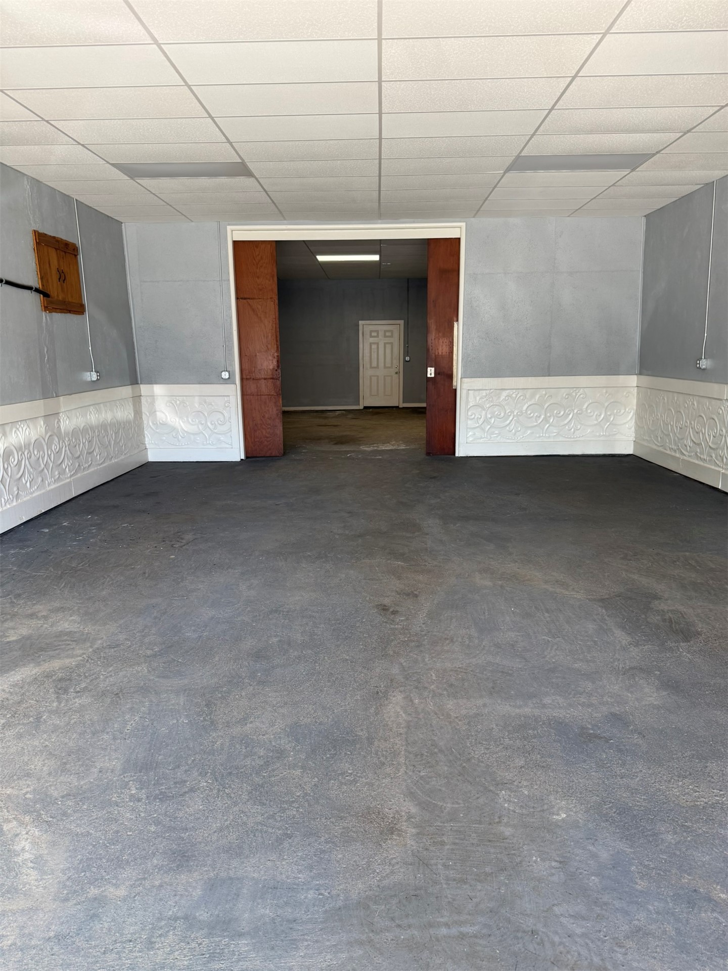 1313 Commercial Avenue Mounds OK 74047