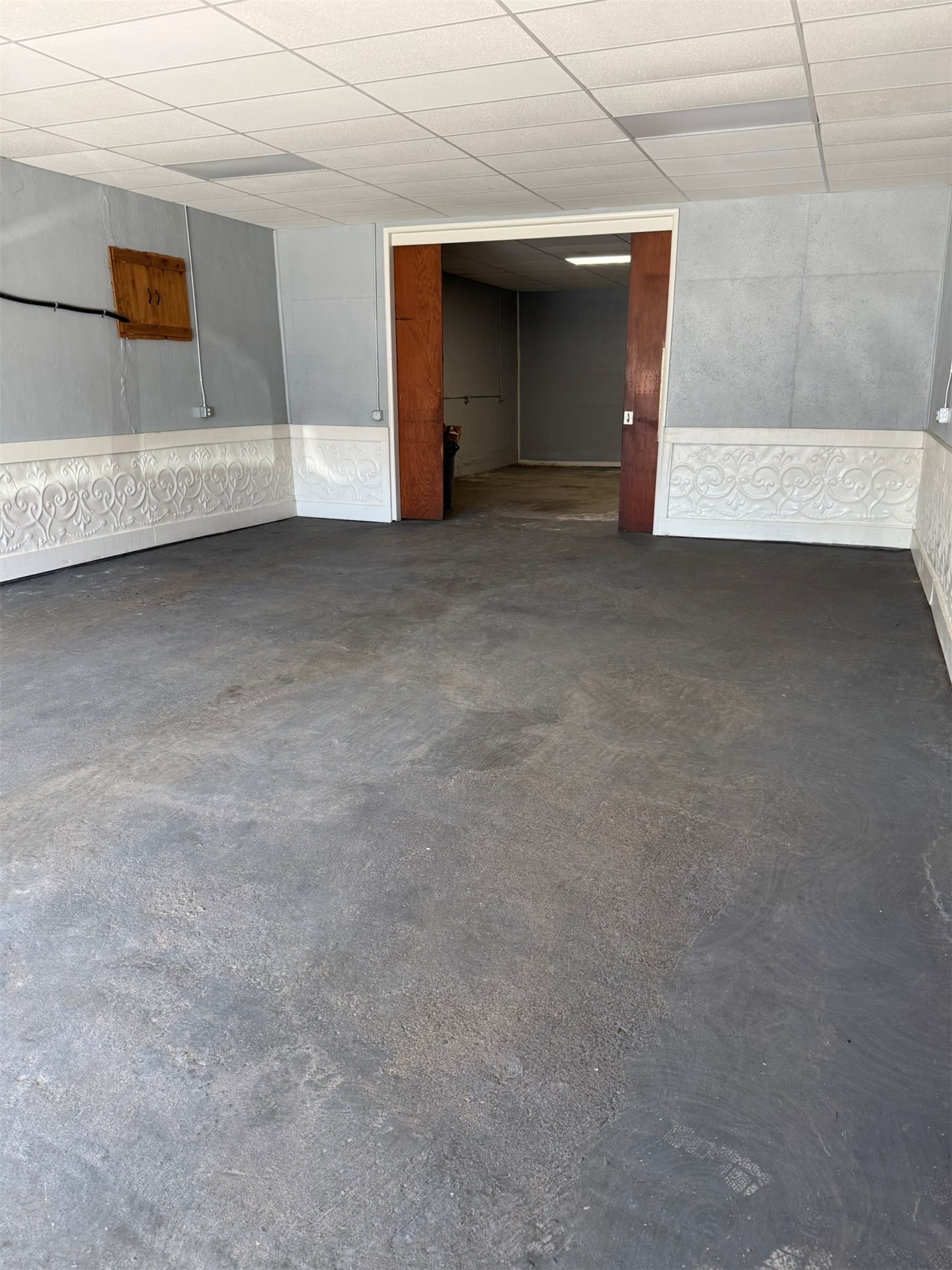 1313 Commercial Avenue Mounds OK 74047