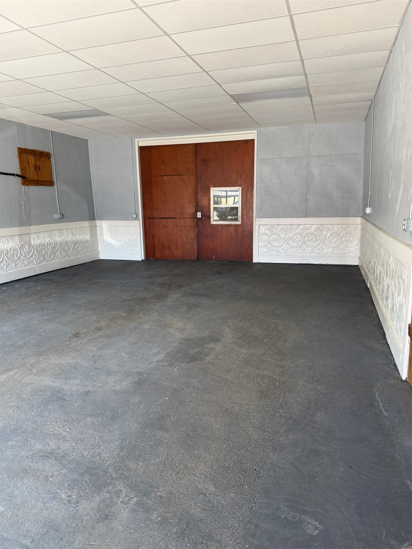 1313 Commercial Avenue Mounds OK 74047