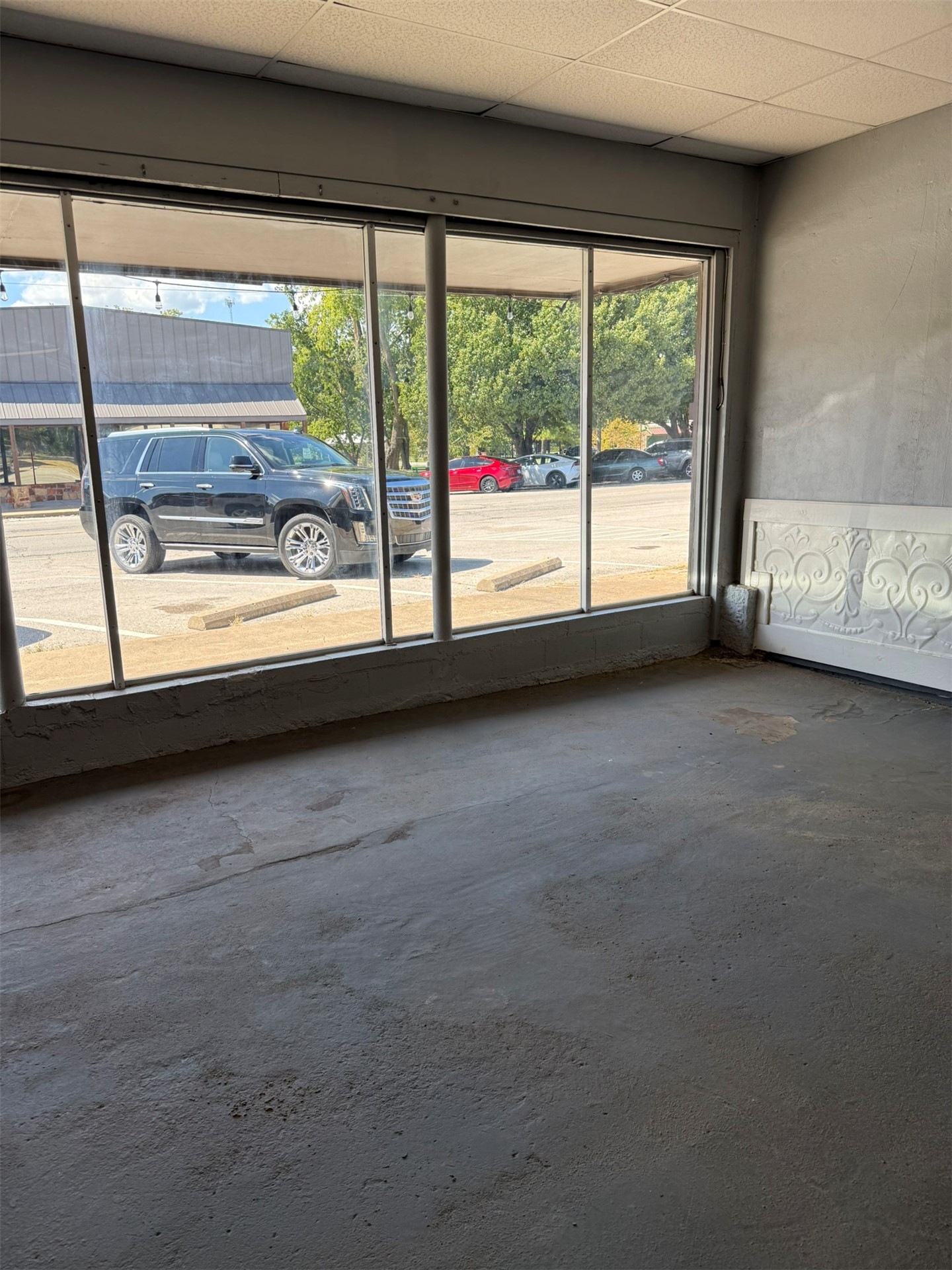 1313 Commercial Avenue Mounds OK 74047