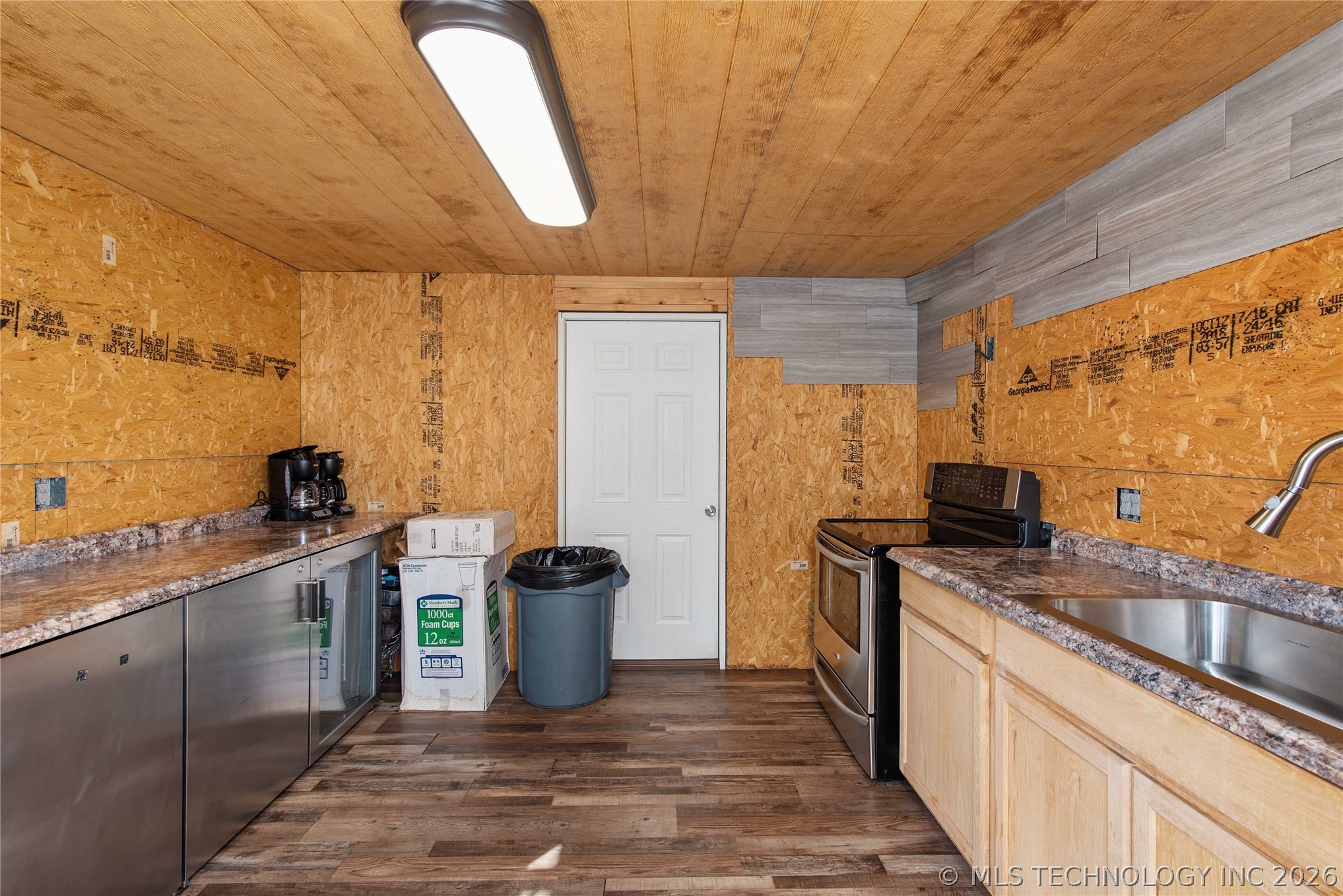 28231 E 750 Road Wagoner OK 74467