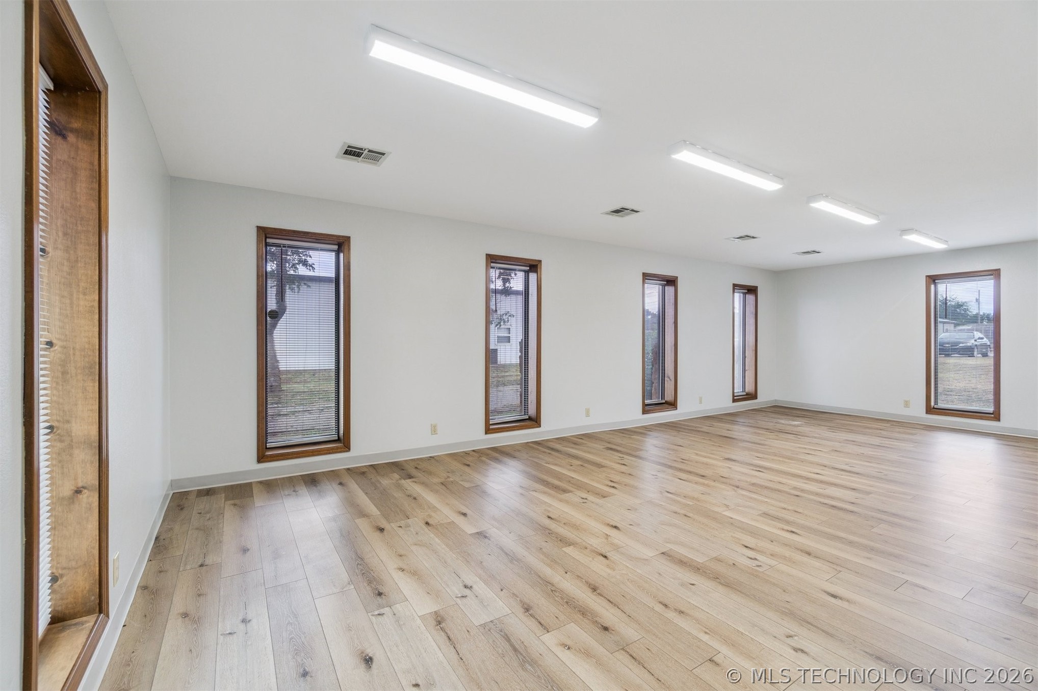 1236 E Main Street Cushing OK 74023