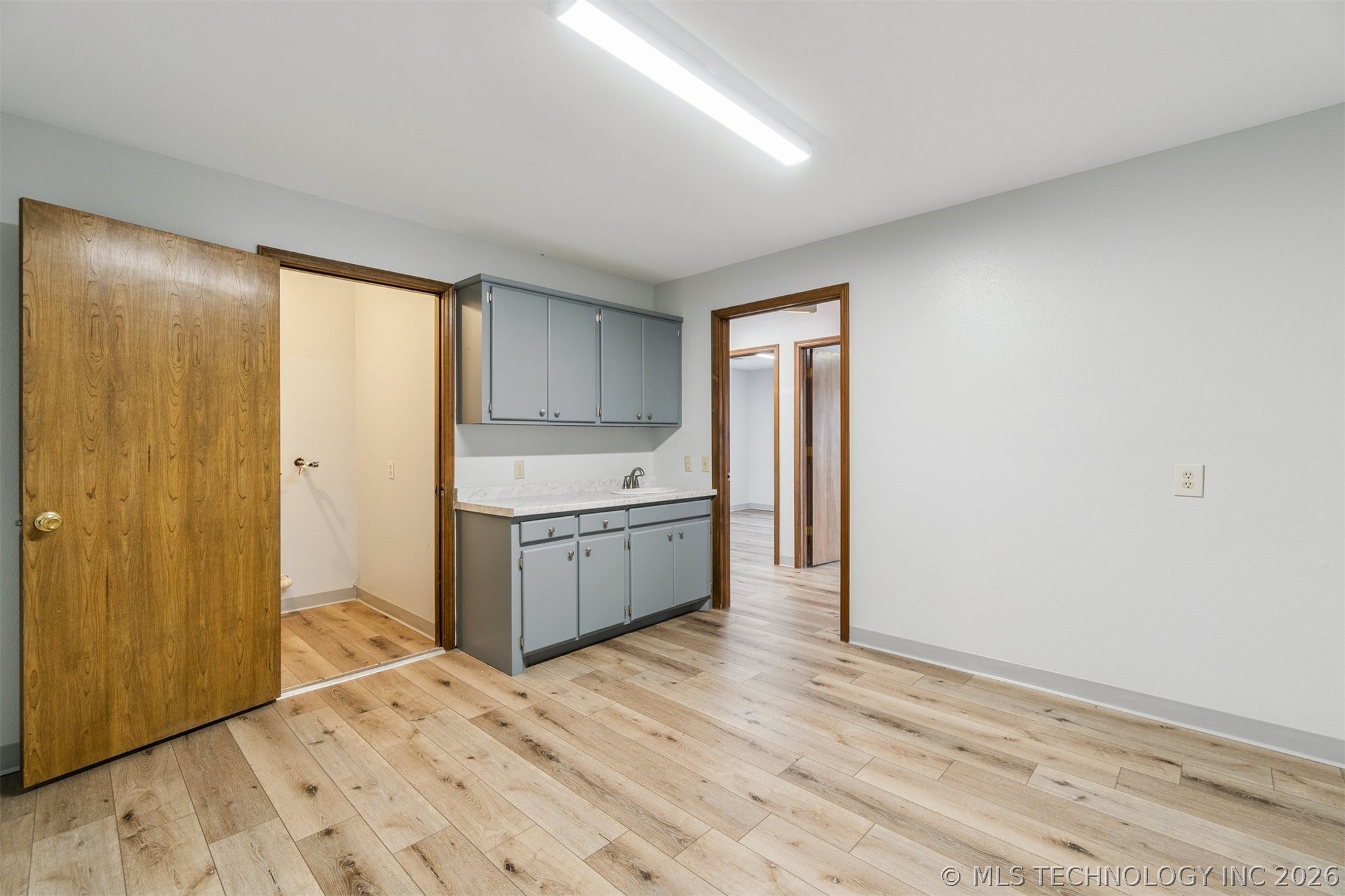 1236 E Main Street Cushing OK 74023
