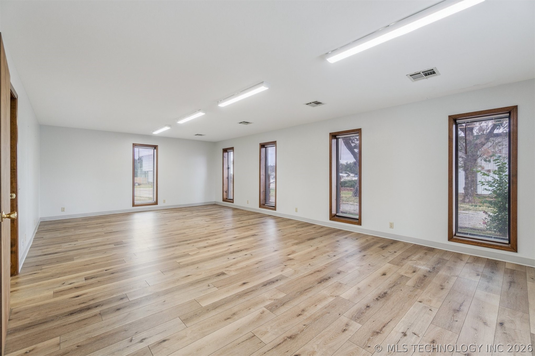 1236 E Main Street Cushing OK 74023
