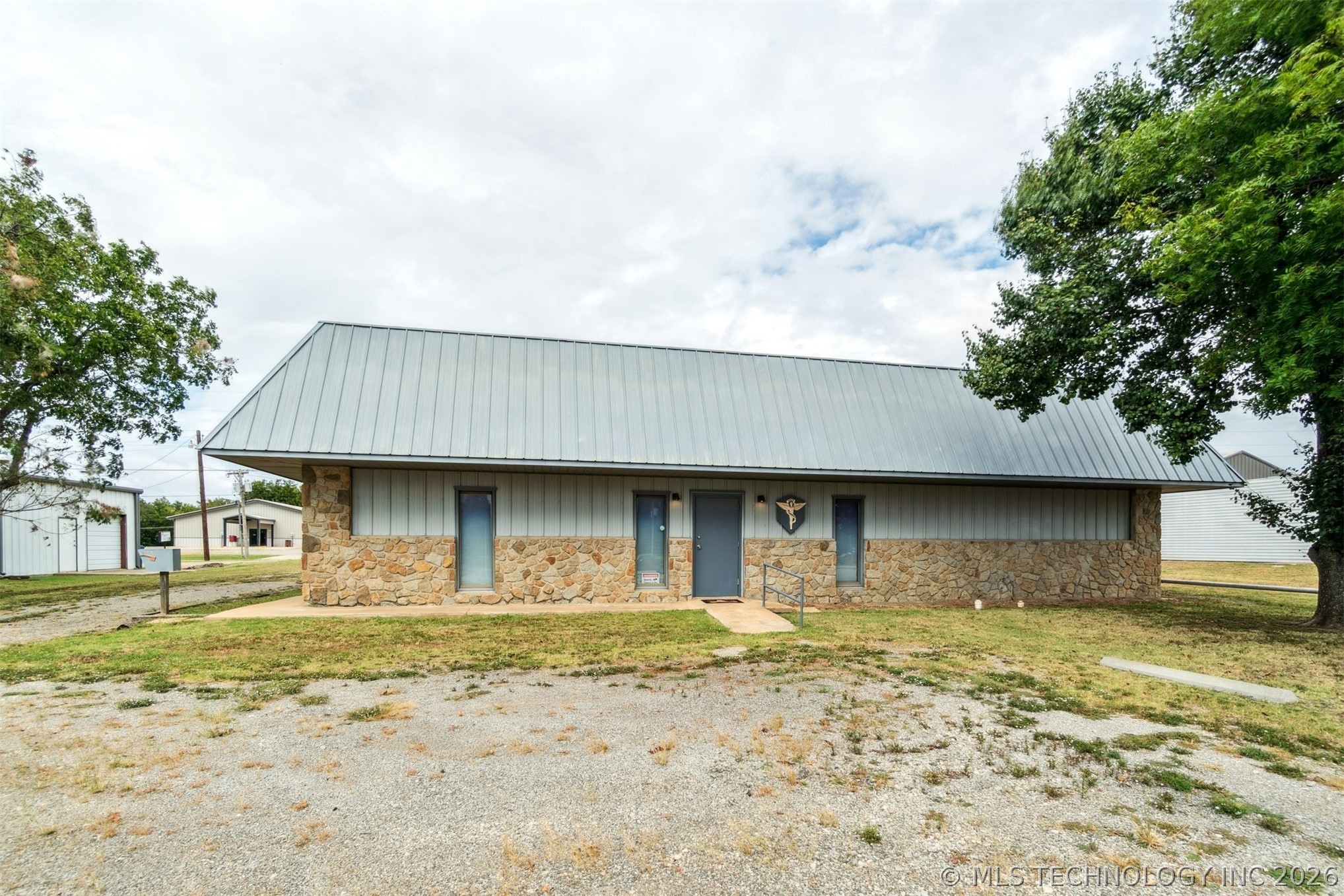 1236 E Main Street Cushing OK 74023