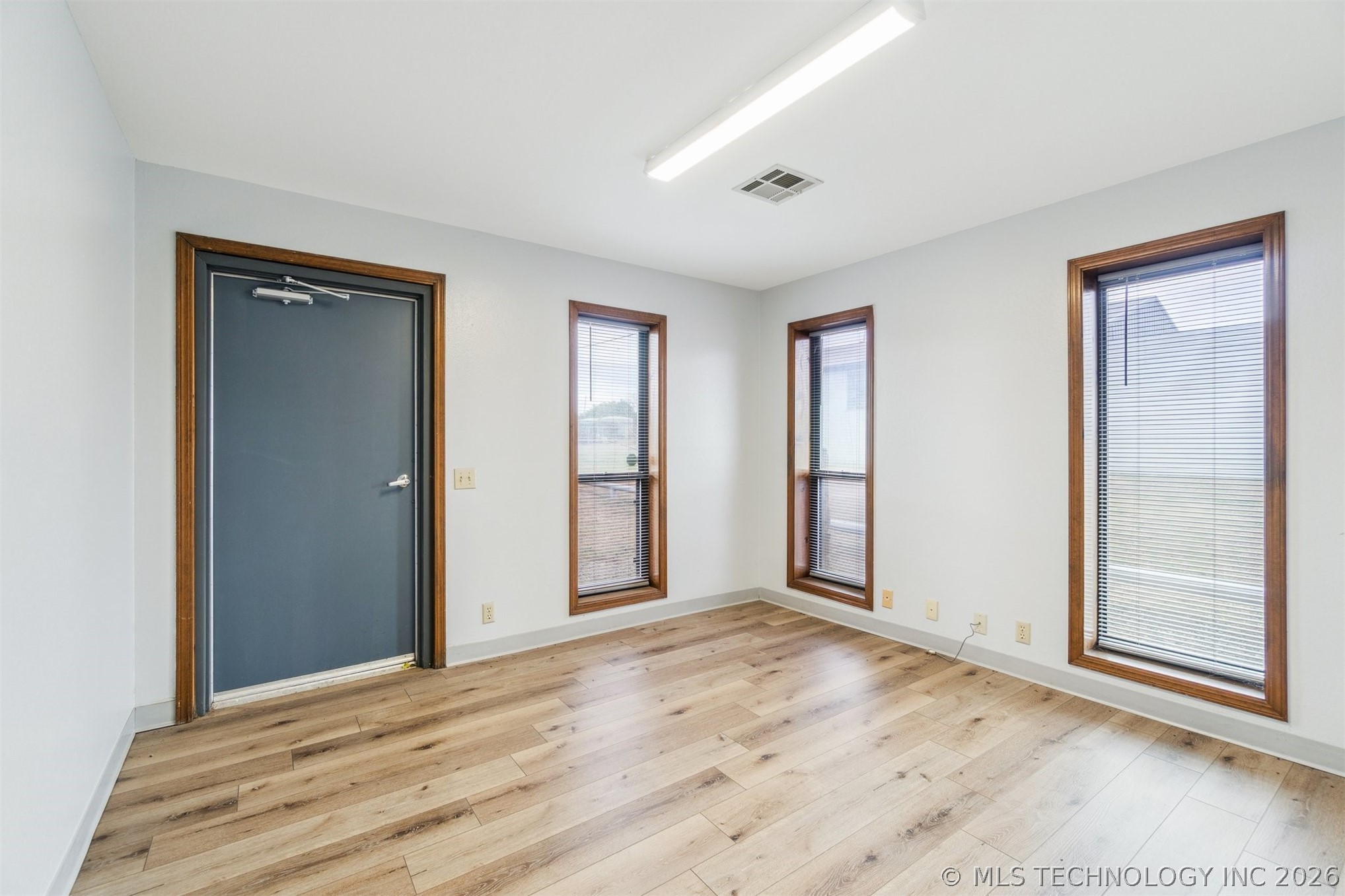 1236 E Main Street Cushing OK 74023