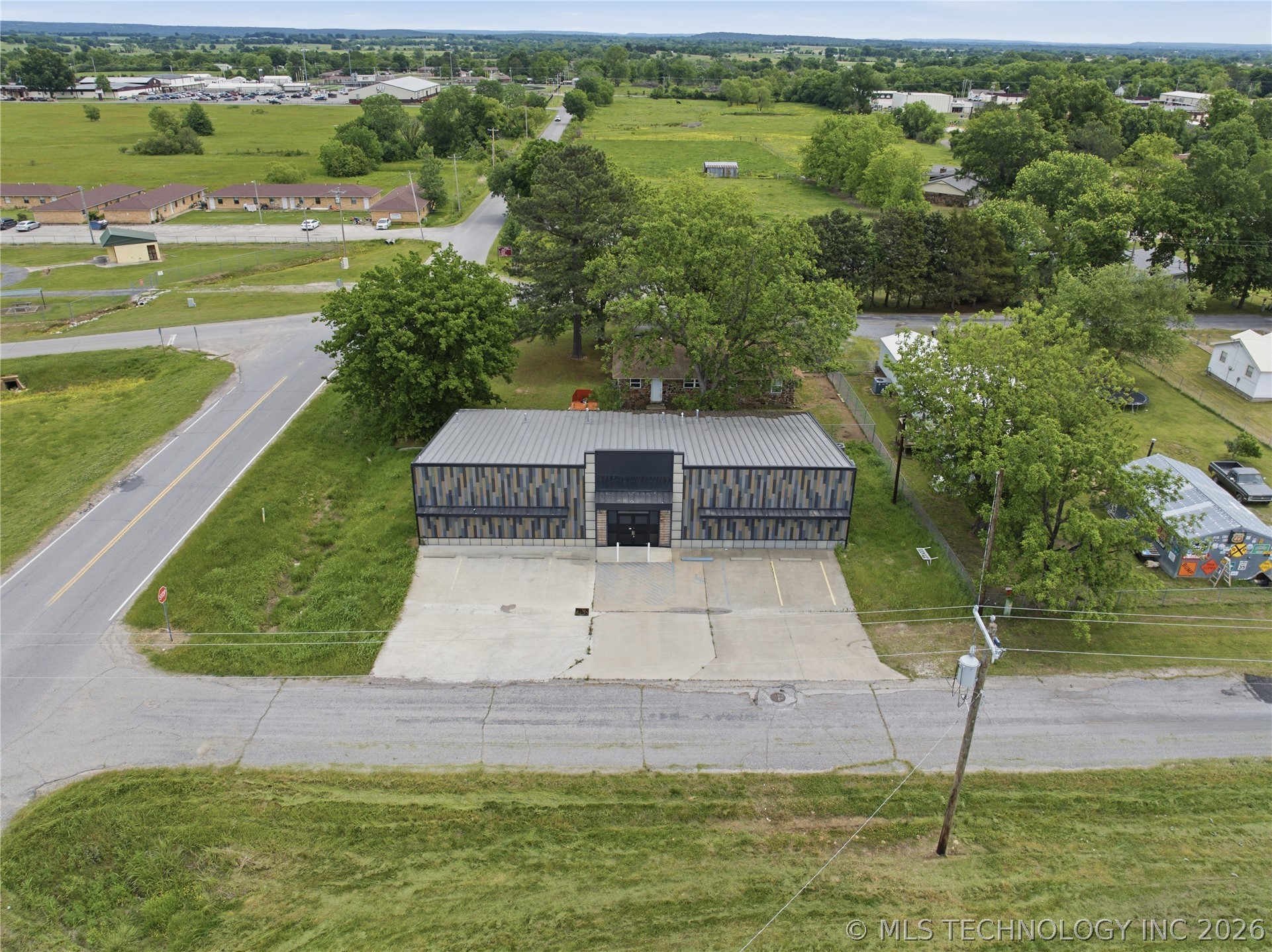 1213 Culwell Warner OK 74469