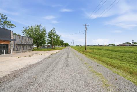 1213 Culwell Warner OK 74469