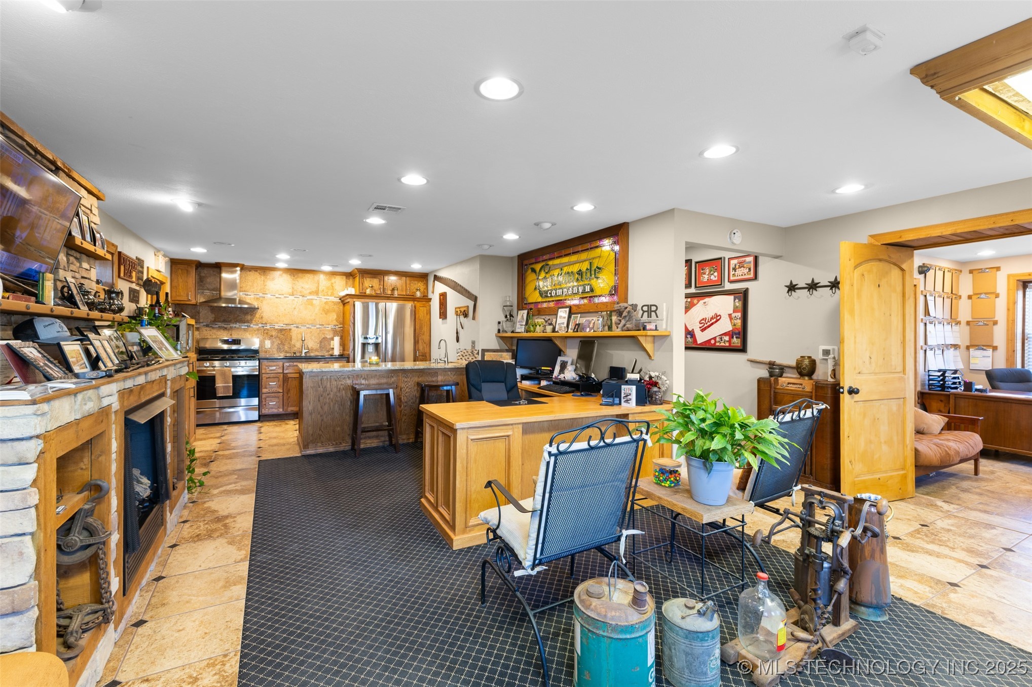 723 N Oak Ada OK 74820
