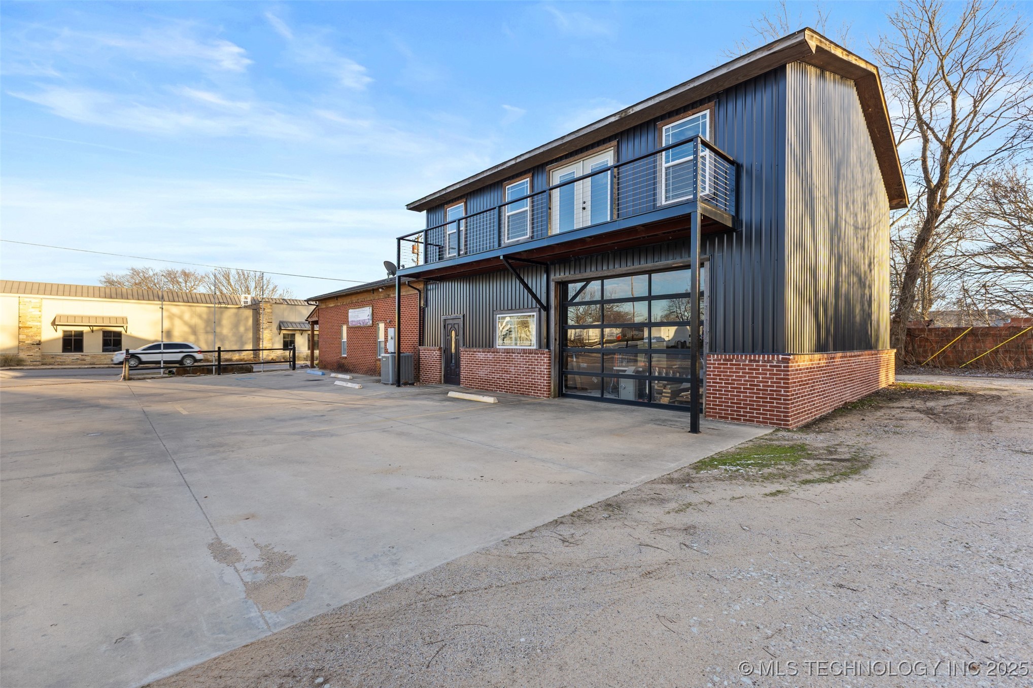 723 N Oak Ada OK 74820