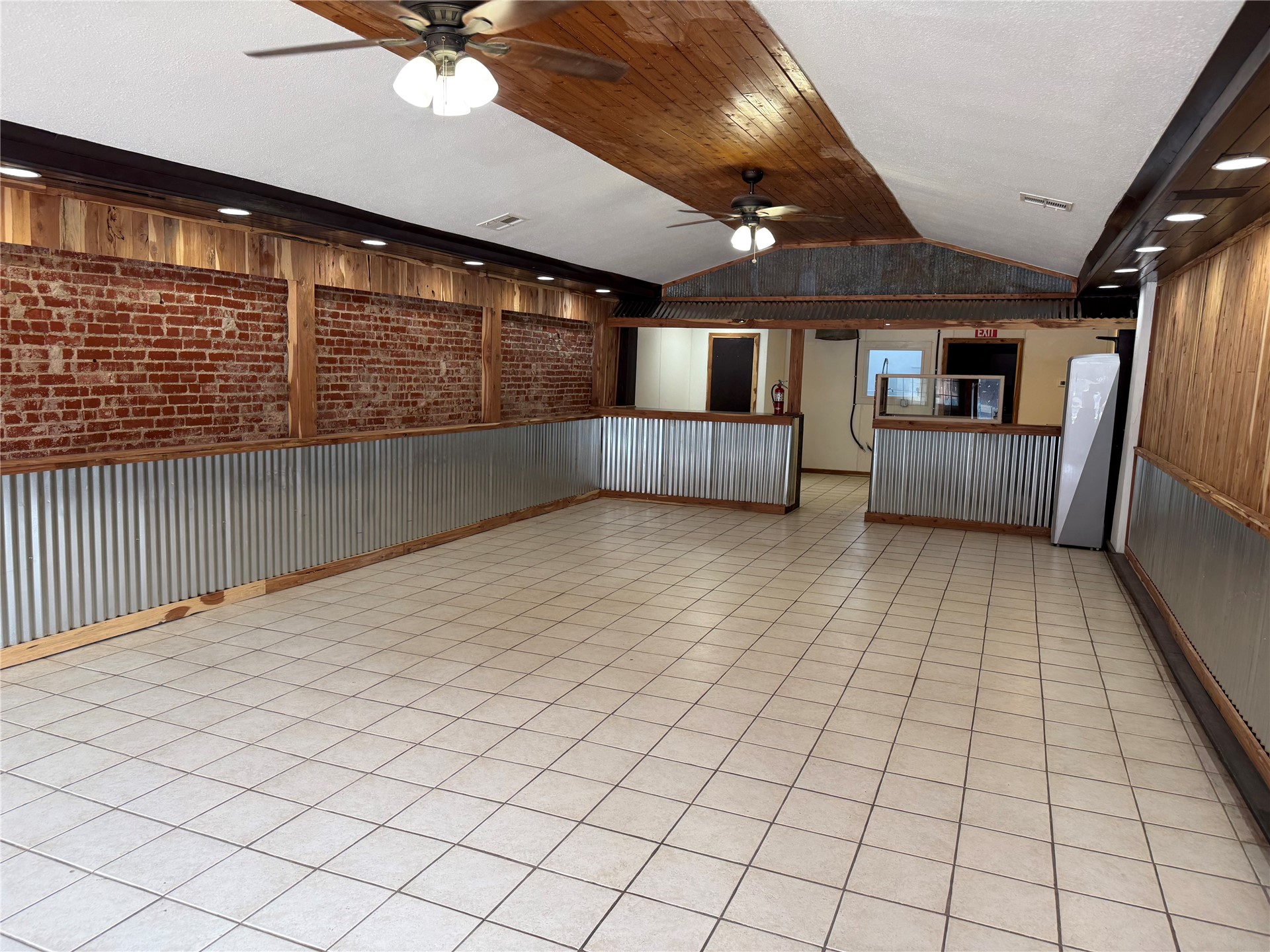 314 W Main Street Henryetta OK 74437
