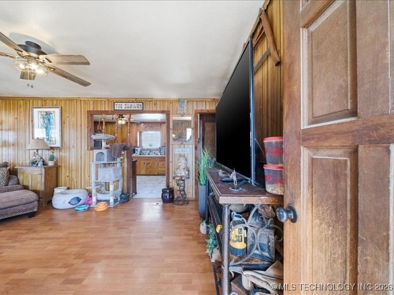472589 E County Road 660 Watts OK 74964