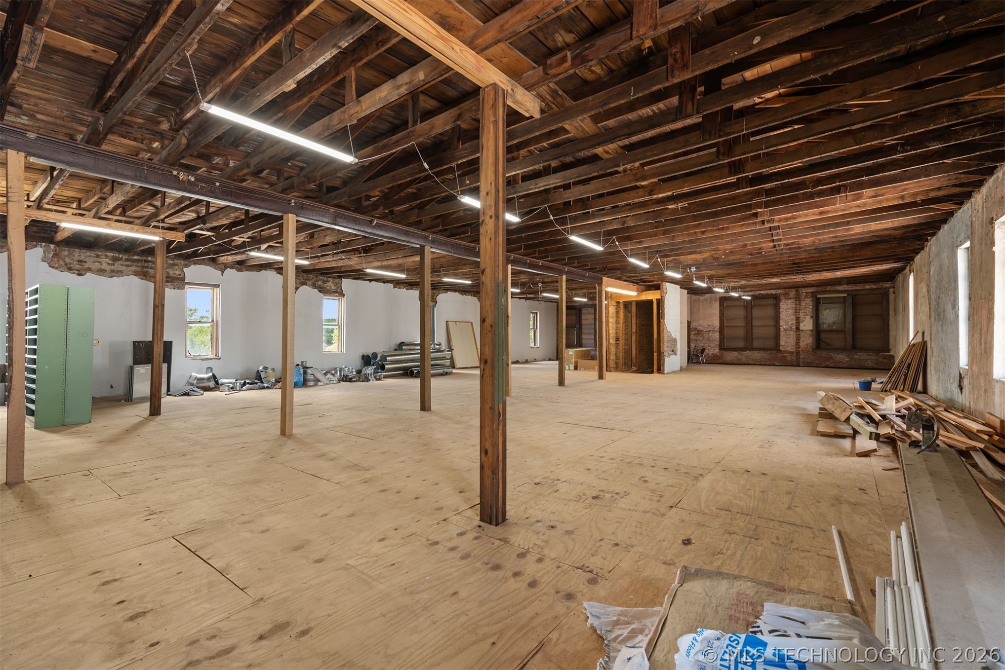 16 W Commercial Street Inola OK 74036