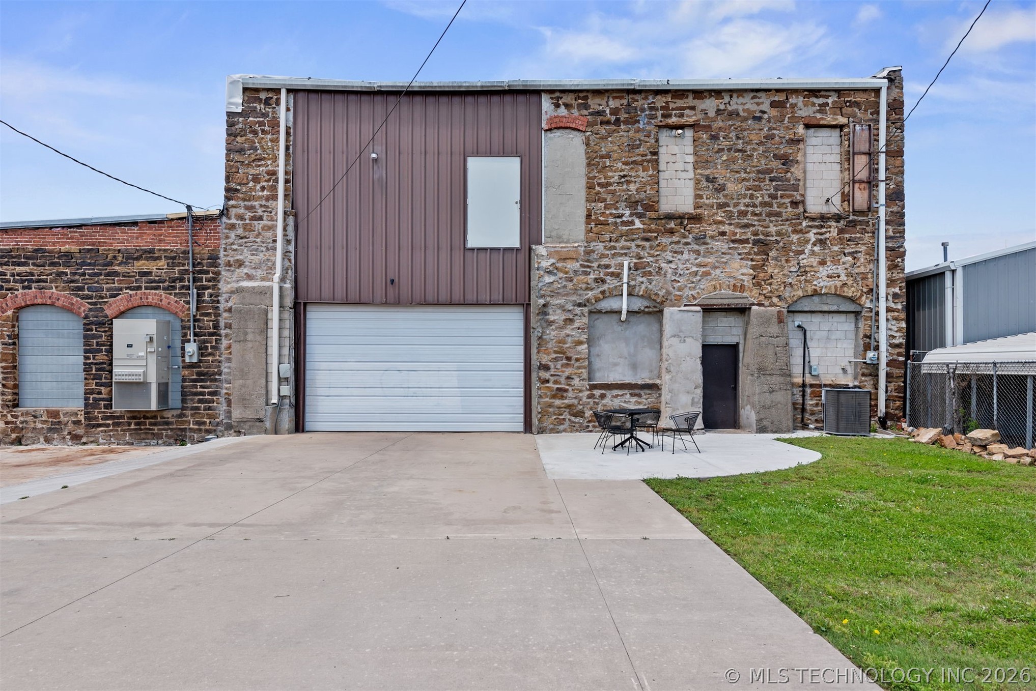 16 W Commercial Street Inola OK 74036