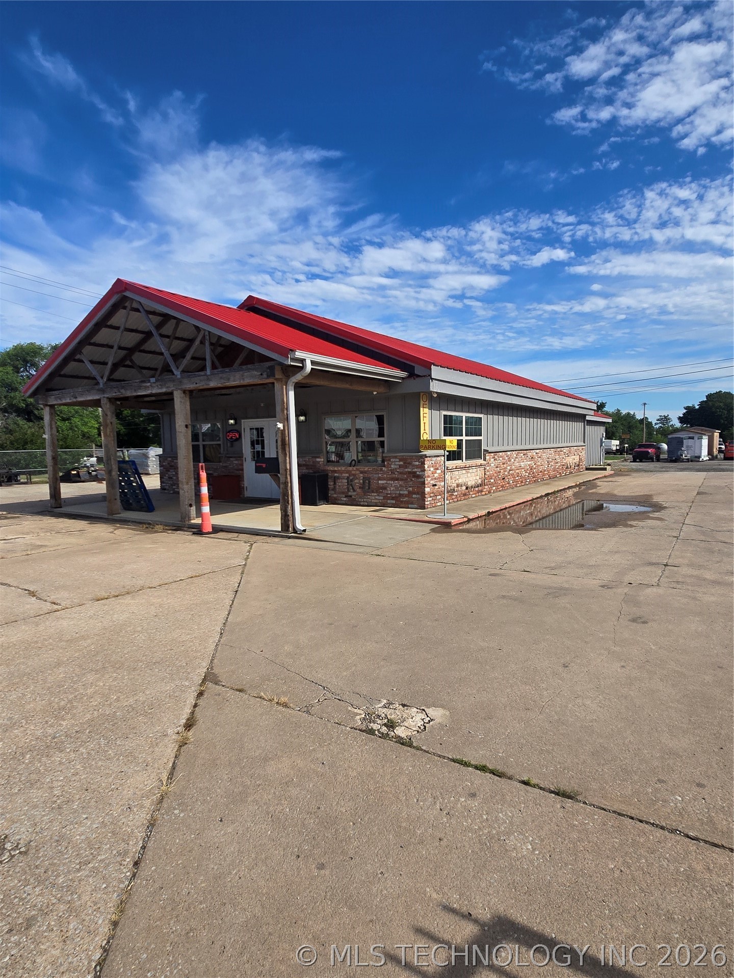 302 E Main Street Cushing OK 74023