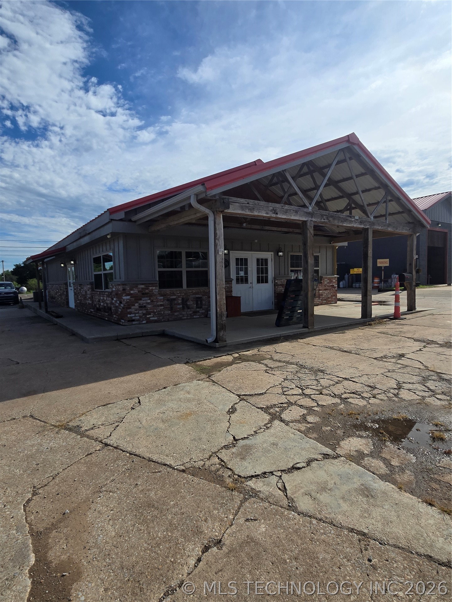 302 E Main Street Cushing OK 74023