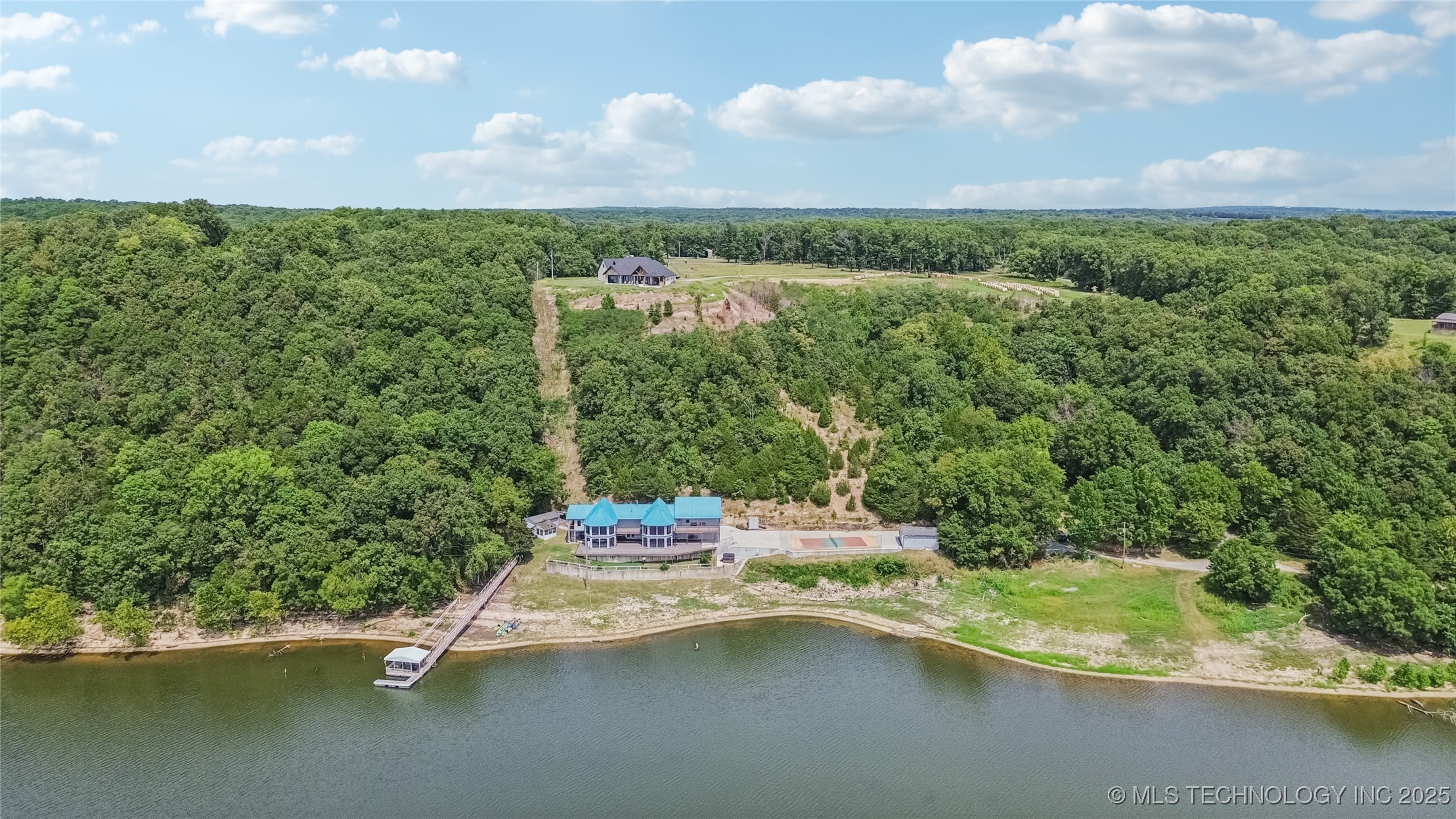 662 SE 439 Loop Salina OK 74365