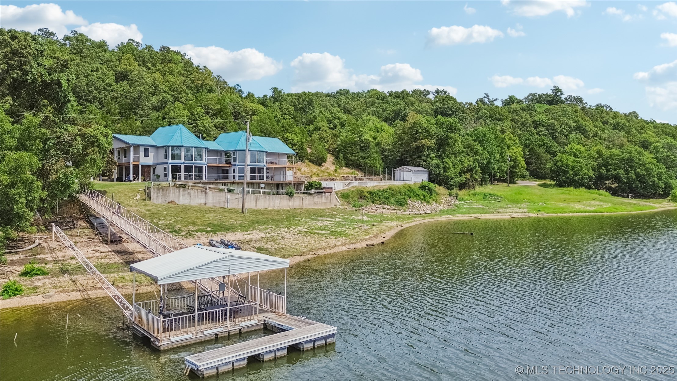 662 SE 439 Loop Salina OK 74365