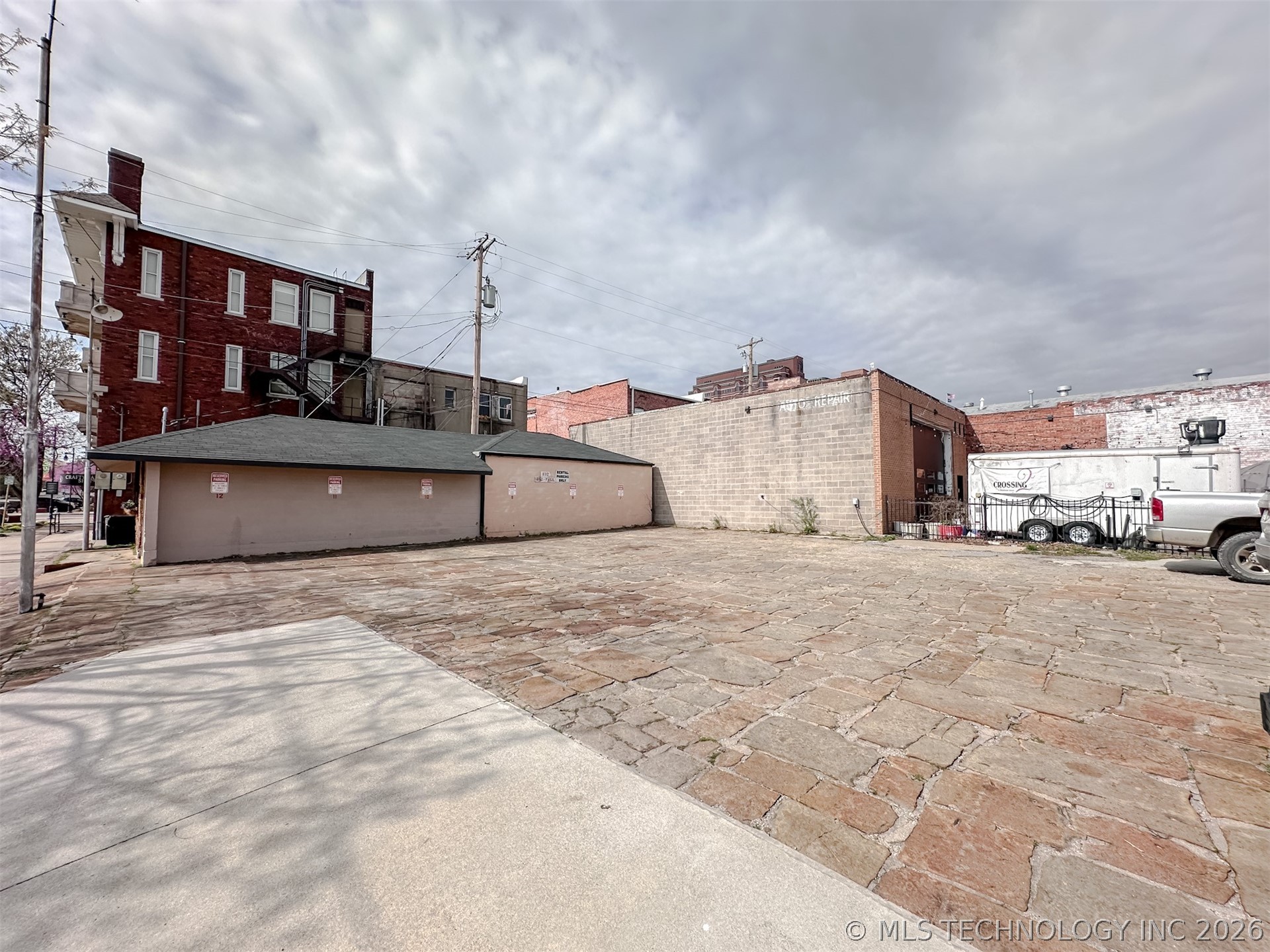 215 E 2nd Street Bartlesville OK 74003