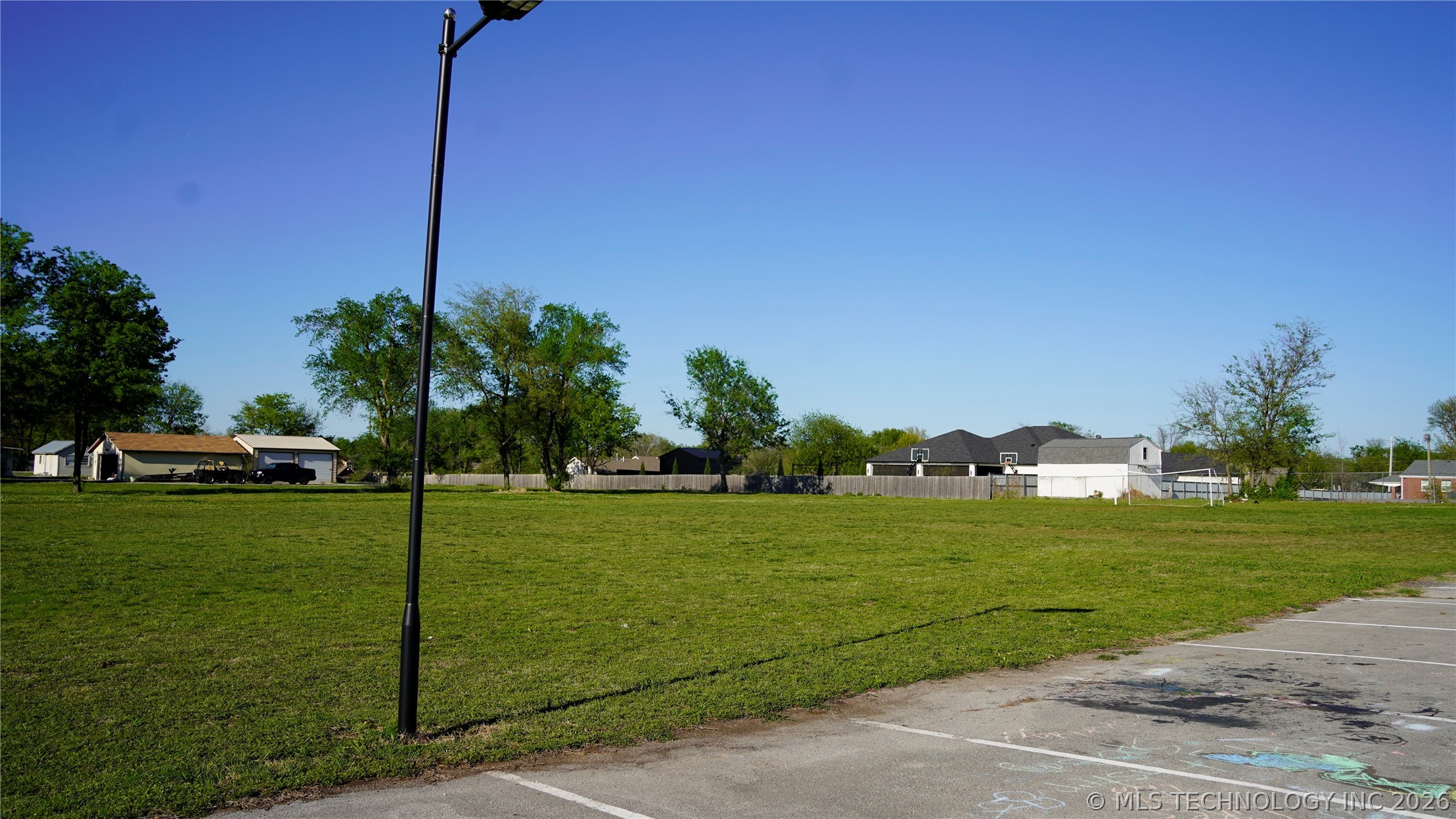 1437 S 129th Eastavenue Tulsa OK 74108