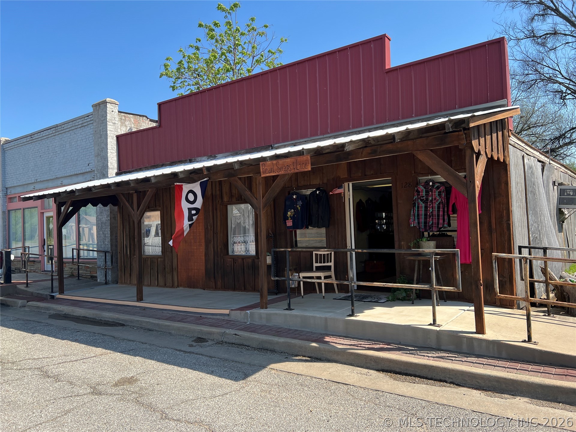 132 N Lee Fort Gibson OK 74434