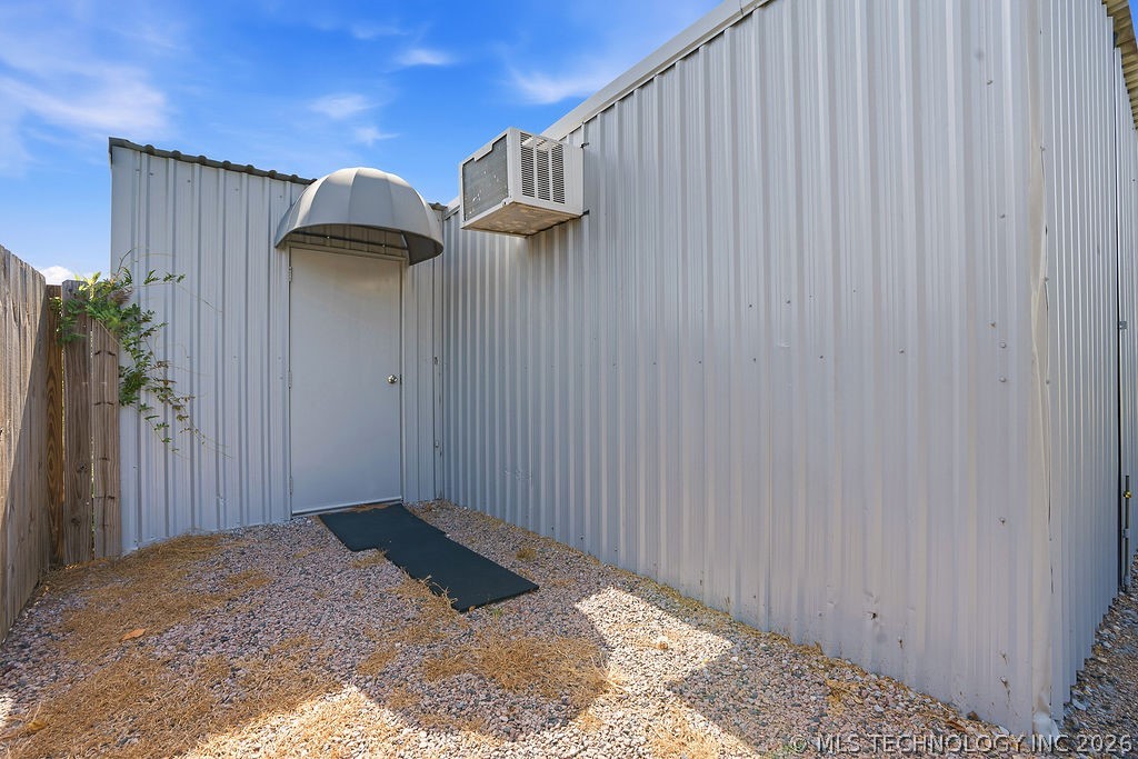 3048 Kelly Kingston OK 73439