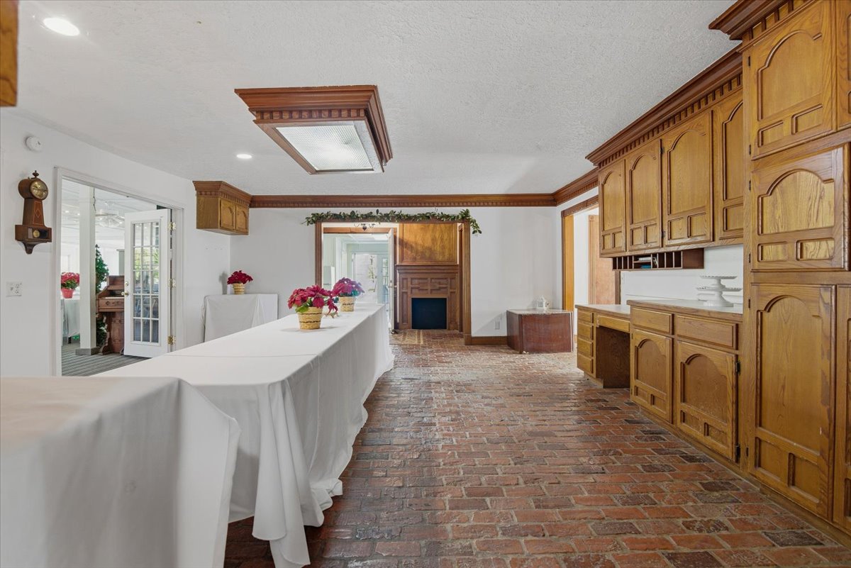 1 W 81st Street Tulsa OK 74132