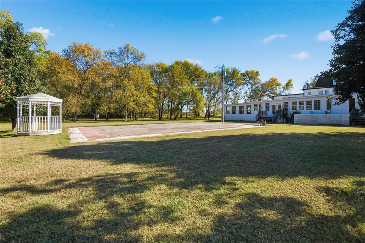 1 W 81st Street Tulsa OK 74132