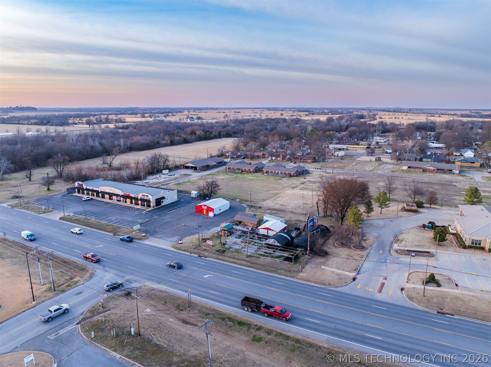 1516 W 51 Highway Wagoner OK 74467