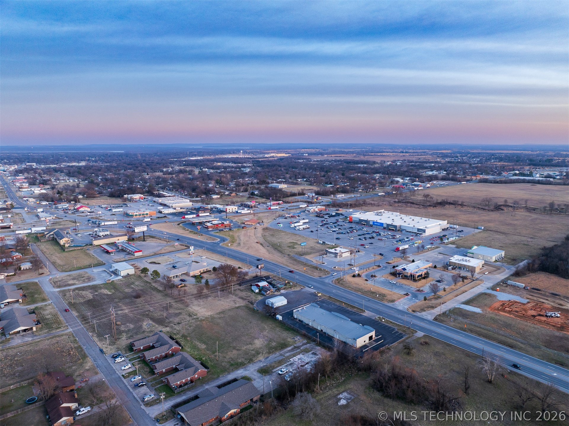 1516 W 51 Highway Wagoner OK 74467