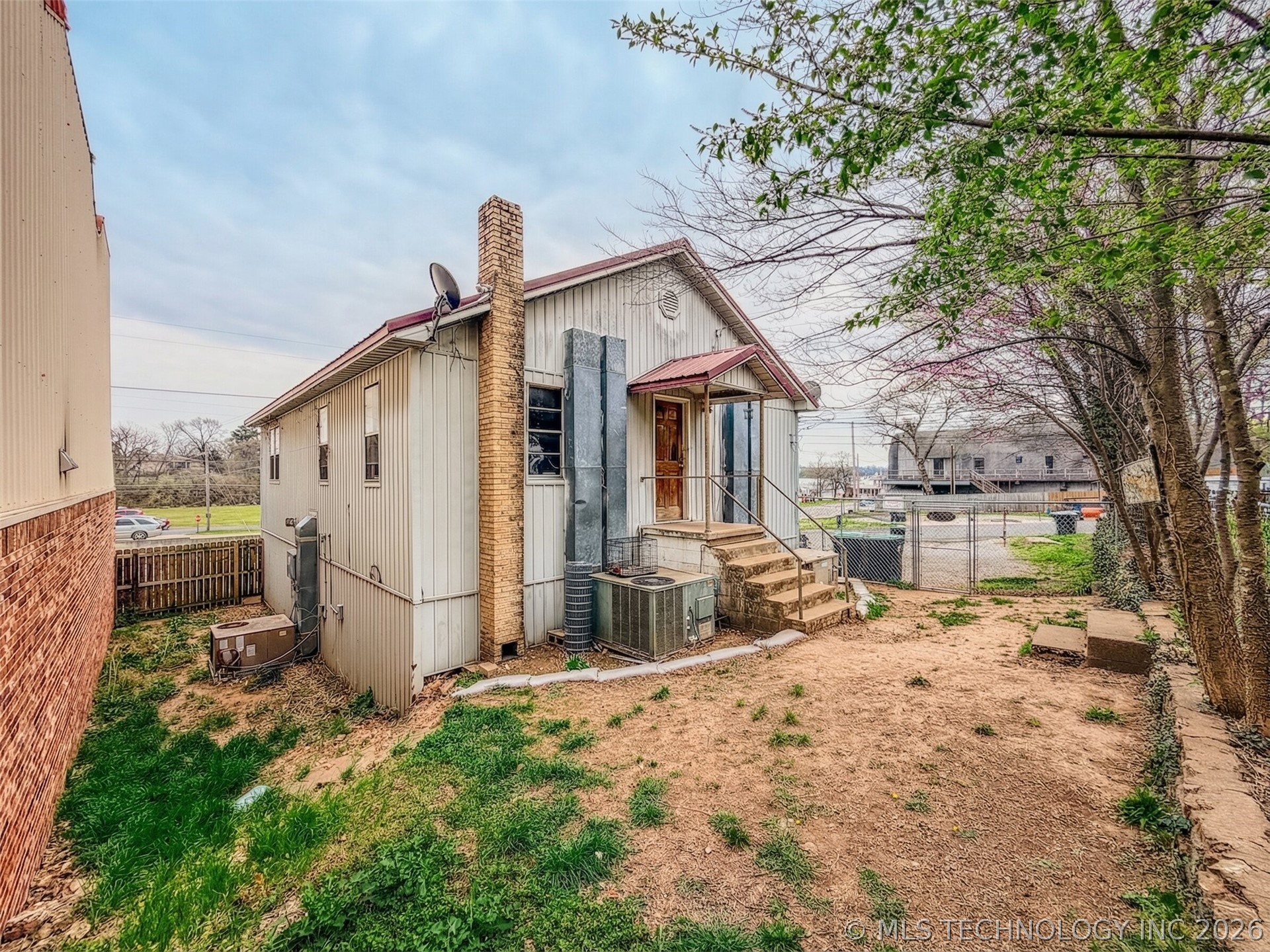 526 S Muskogee Avenue Tahlequah OK 74464