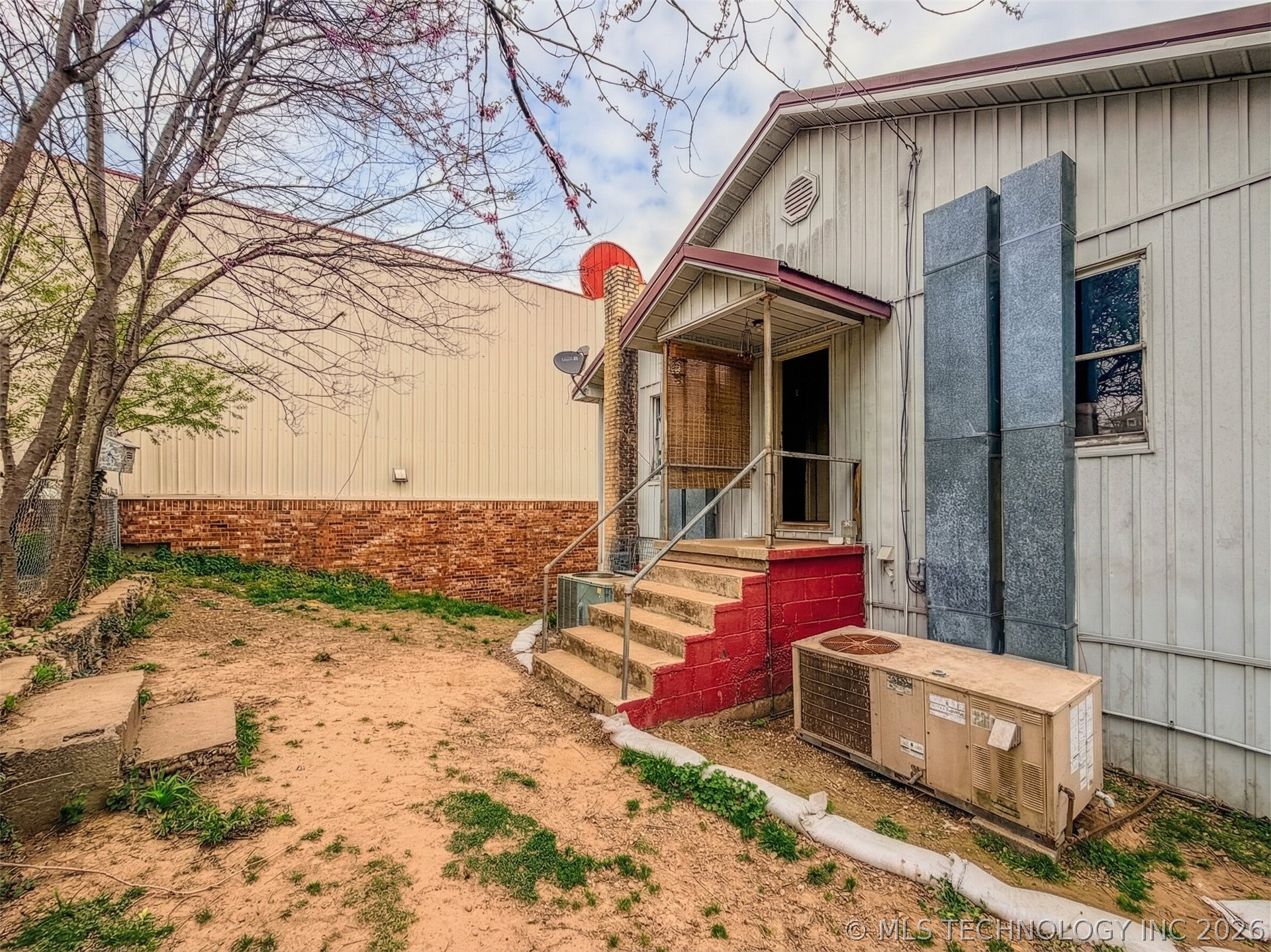 526 S Muskogee Avenue Tahlequah OK 74464