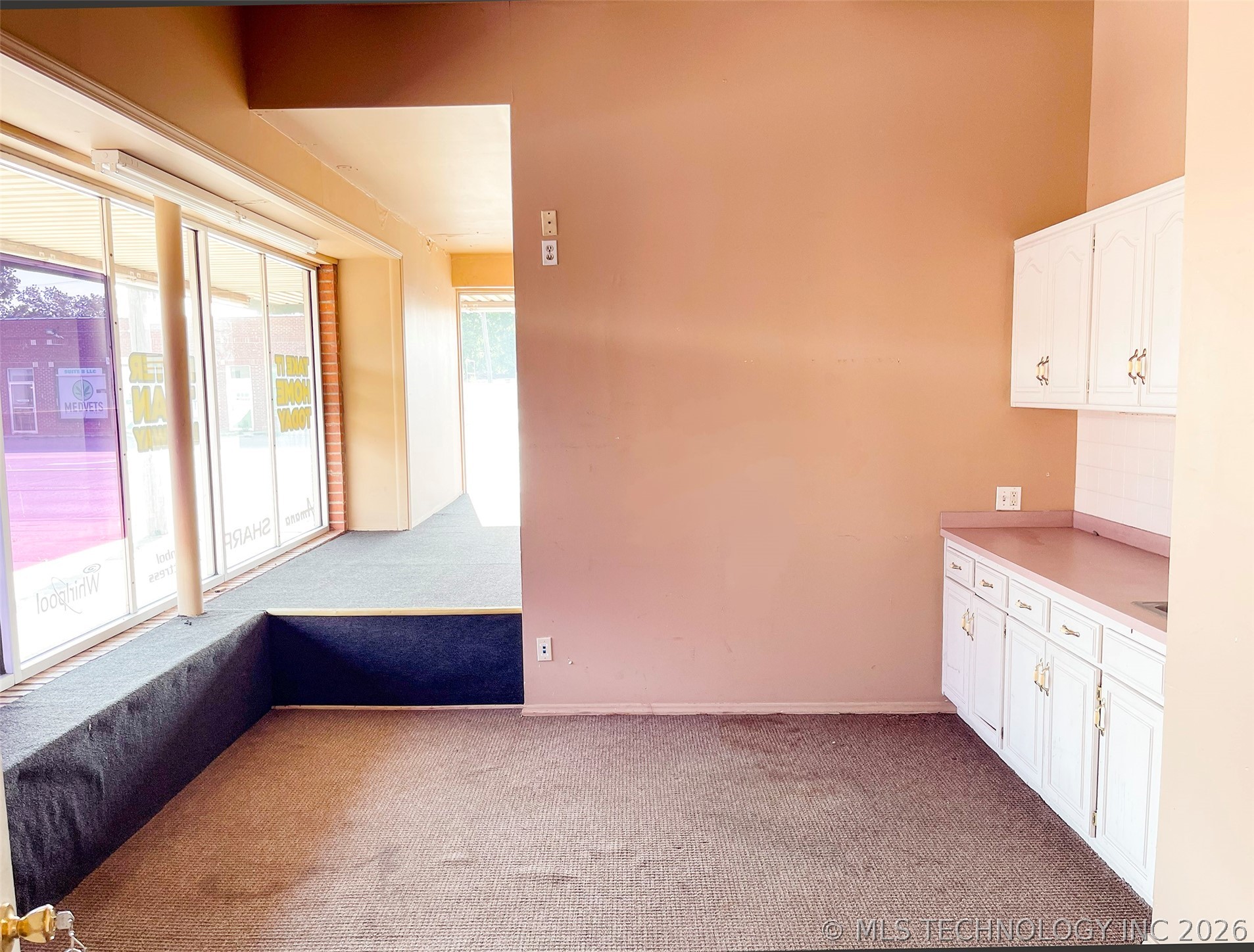 104 E Graham Avenue Pryor OK 74361